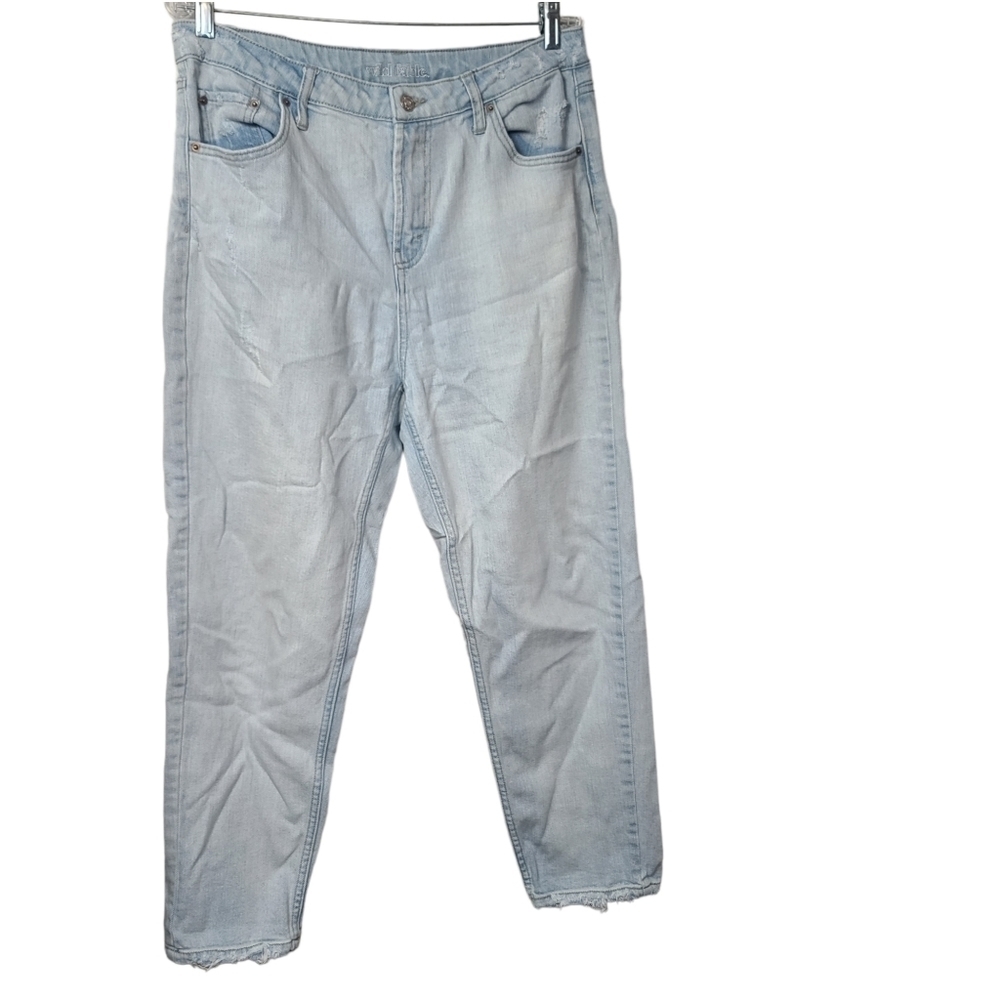 Wild Fable Light Wash Distressed Jeans 12